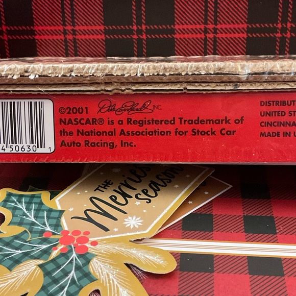 2001 Dale Earnhardt Collector Playing Cards in Tin Case - Picture 3 of 4